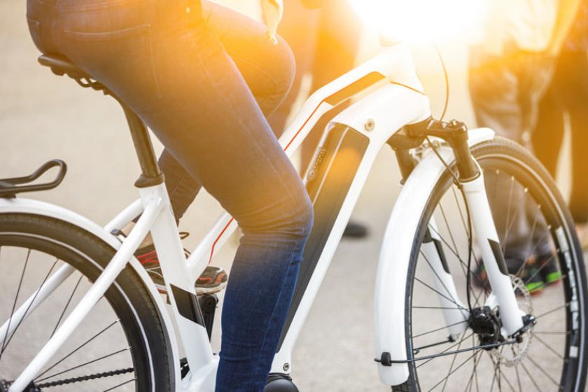Da Elektrofahrräder sehr teuer sind, überlegen viele Radler daran, ihr hochwertiges Mountainbike oder Trekkingrad mit einem Motor umzurüsten.