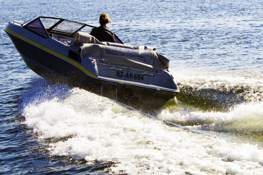 Wer ein Motorboot kaufen möchte, muss sich darüber bewusst sein, dass Wartung, Pflege und Reparaturen Zeit kosten.
